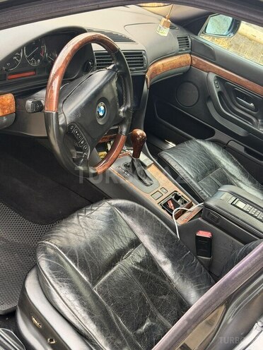 BMW 728-11
