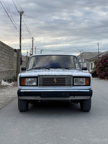 LADA (VAZ) 2107-1