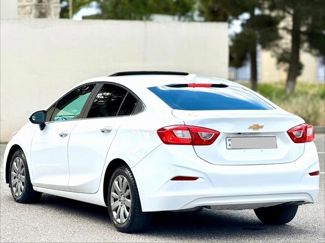 Chevrolet Cruze-5