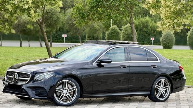 Mercedes E 300-2