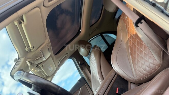Mercedes E 300-19