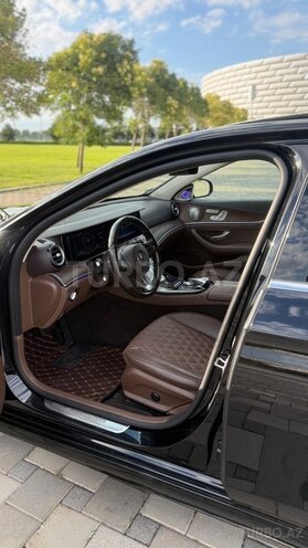 Mercedes E 300-18