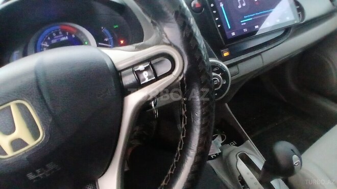 Honda Insight-2