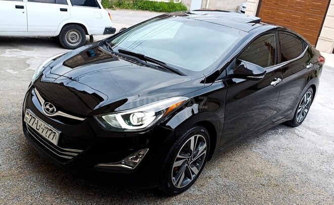 Hyundai Elantra-1