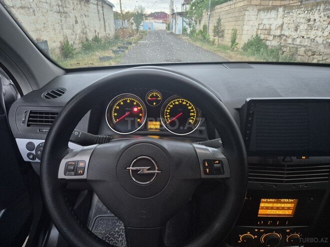 Opel Astra-7