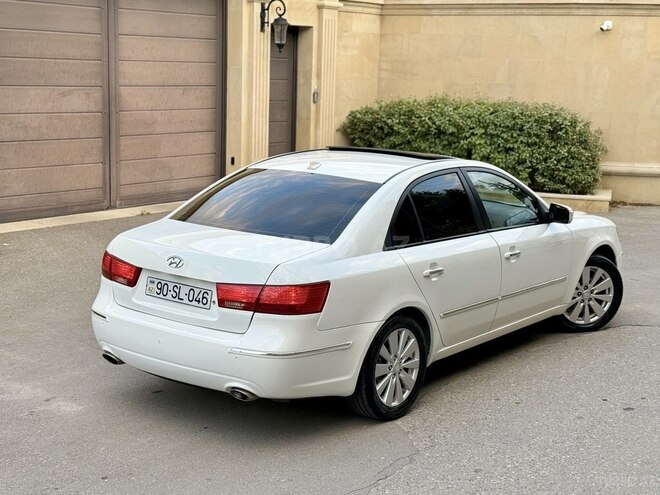 Hyundai Sonata-8