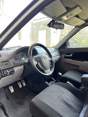 LADA (VAZ) Priora-12