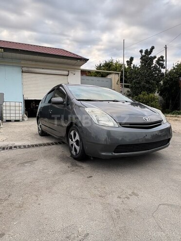 Toyota Prius-3