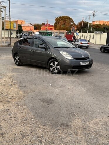 Toyota Prius-1
