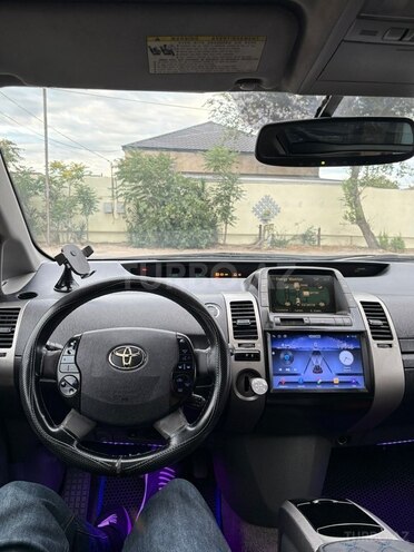 Toyota Prius-18
