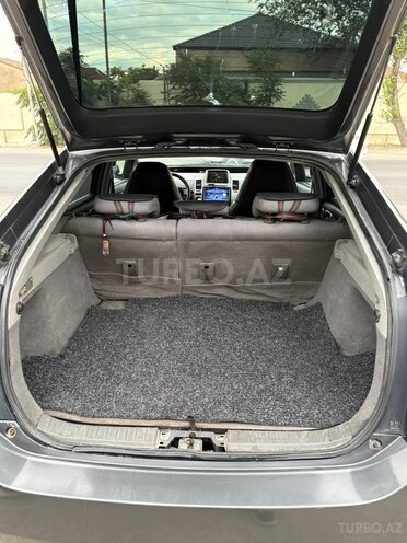 Toyota Prius-21