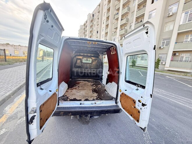 Ford Transit Connect-9