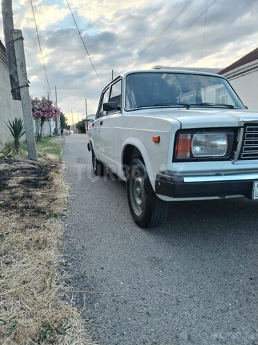 LADA (VAZ) 2107-4