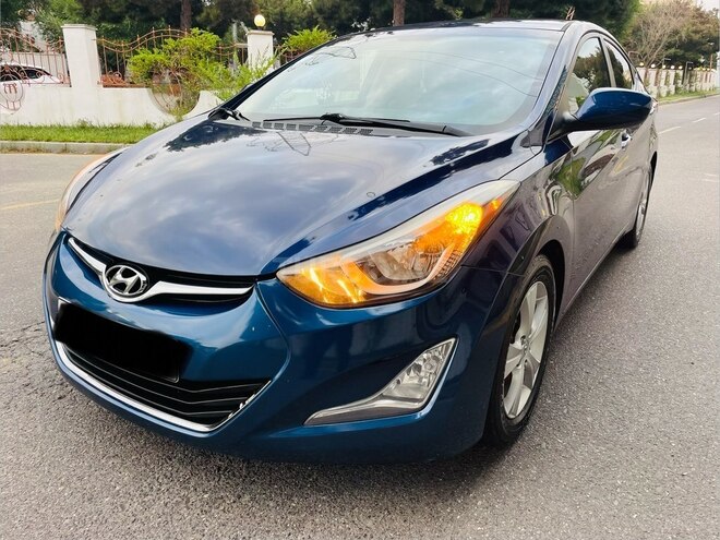 Hyundai Elantra-2
