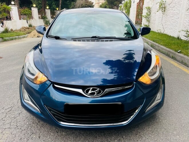 Hyundai Elantra-3