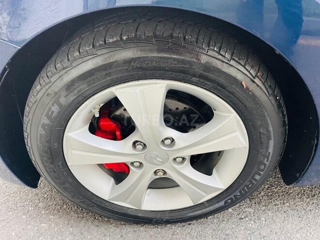 Hyundai Elantra-14