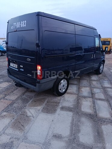 Ford Transit-3