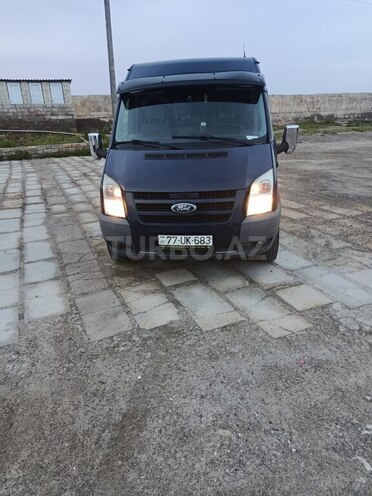 Ford Transit-1
