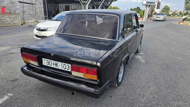 LADA (VAZ) 2107-4