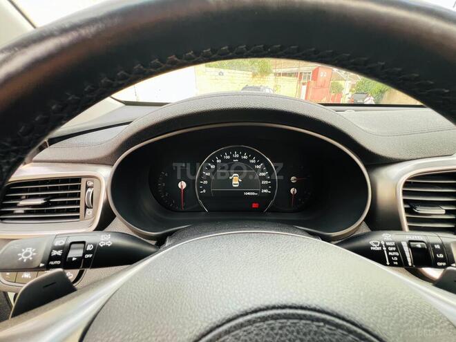 Kia Sorento-13