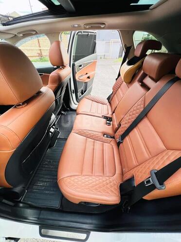 Kia Sorento-10