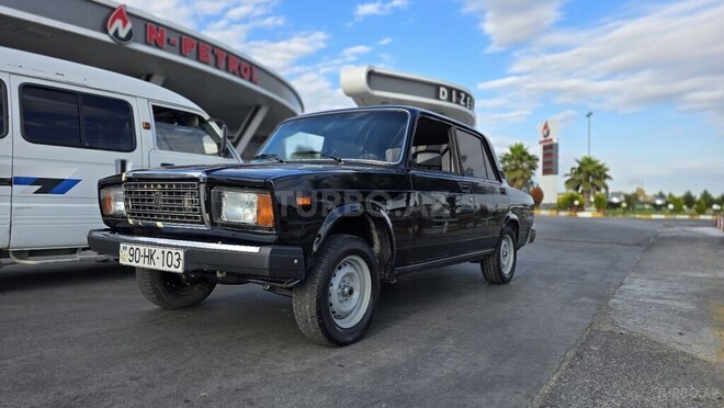 LADA (VAZ) 2107-15