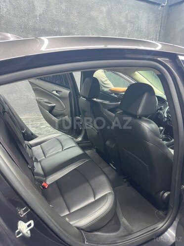 Chevrolet Cruze-8