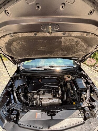 Chevrolet Cruze-9