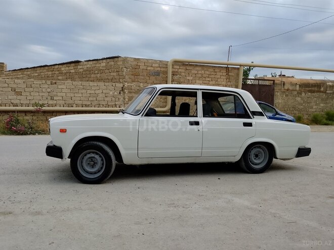 LADA (VAZ) 2107-5