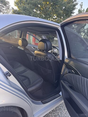Mercedes E 220-10
