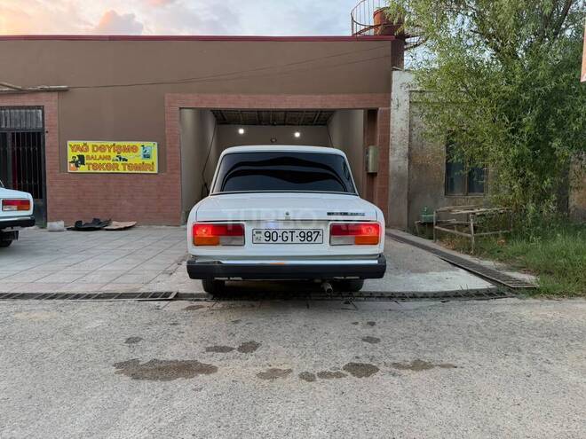 LADA (VAZ) 2107-4