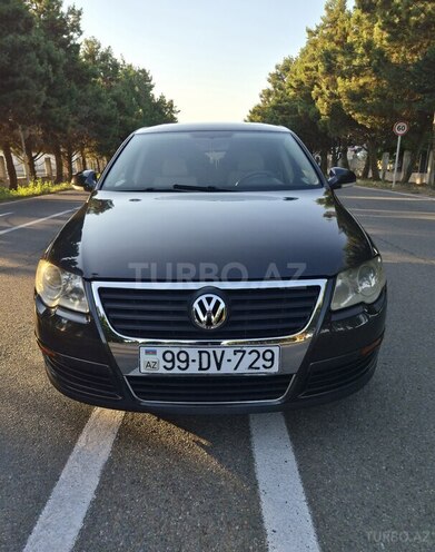 Volkswagen Passat-1