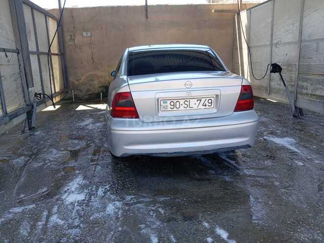 Opel Vectra-2