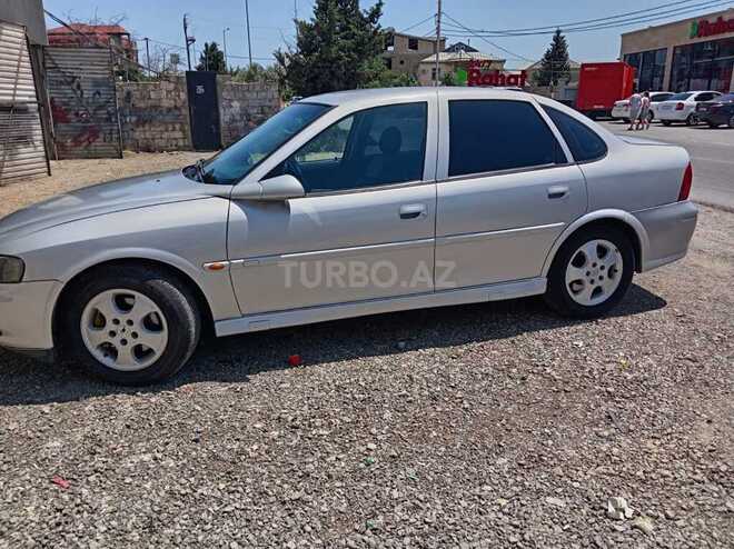 Opel Vectra-10