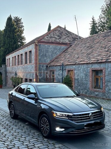 Volkswagen Jetta-2