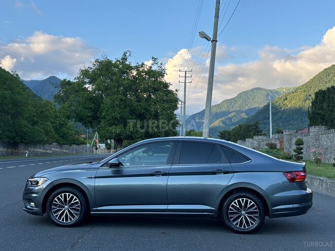Volkswagen Jetta-6
