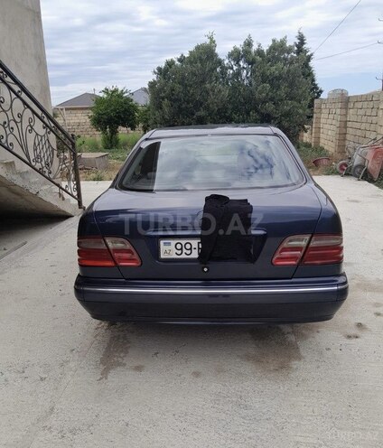 Mercedes E 220-8