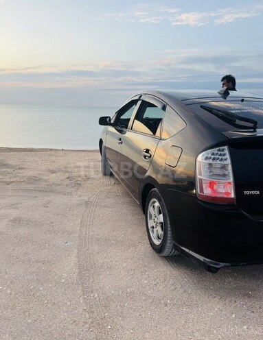 Toyota Prius-7