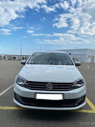 Volkswagen Polo-1