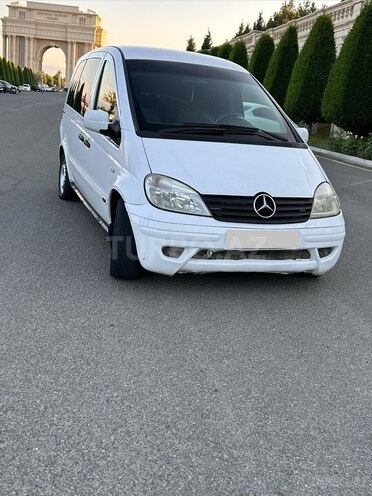 Mercedes Vaneo-1