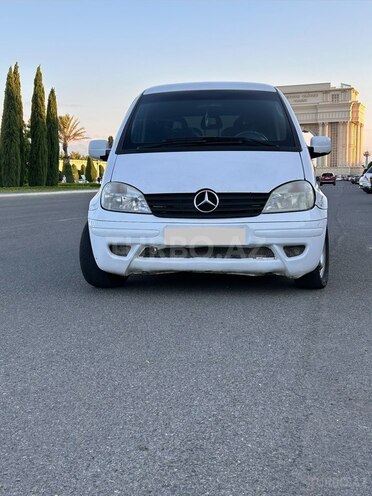 Mercedes Vaneo-3