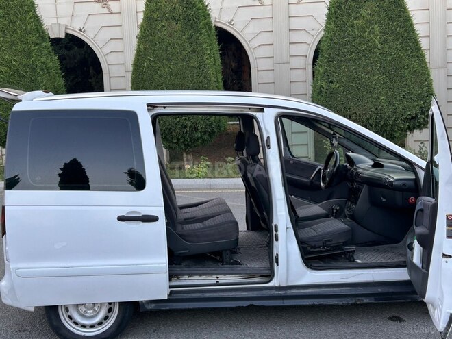 Mercedes Vaneo-8