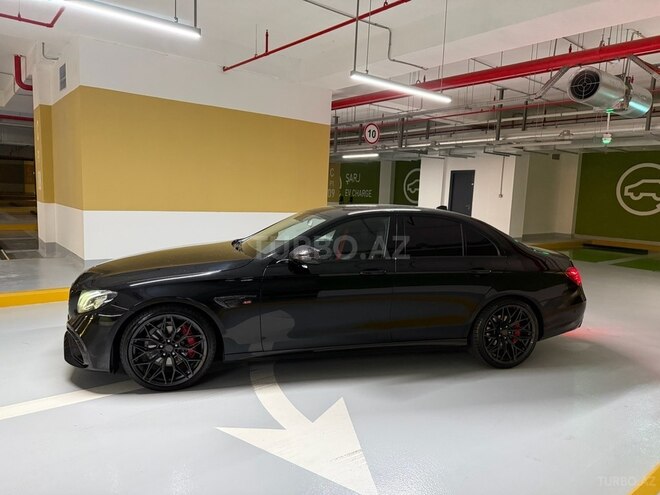Mercedes E 220 d-7