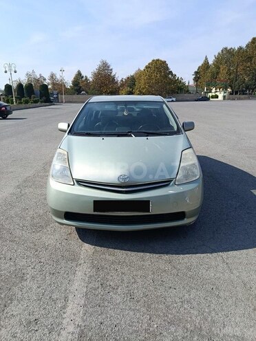Toyota Prius-1