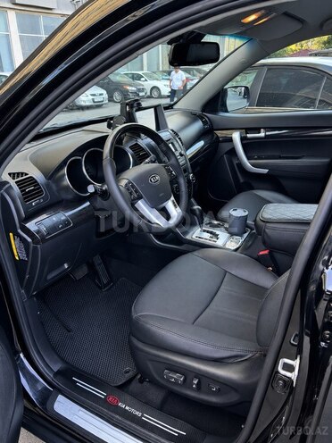 Kia Sorento-7
