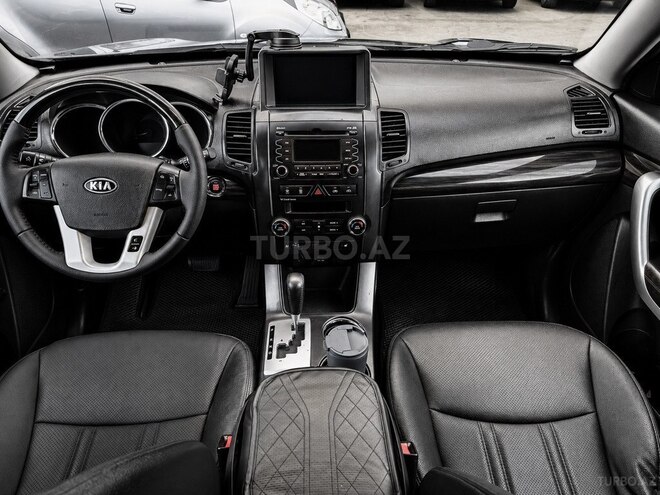 Kia Sorento-15