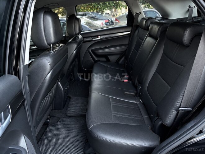 Kia Sorento-11