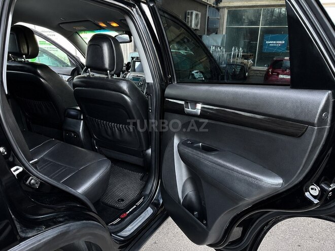 Kia Sorento-12