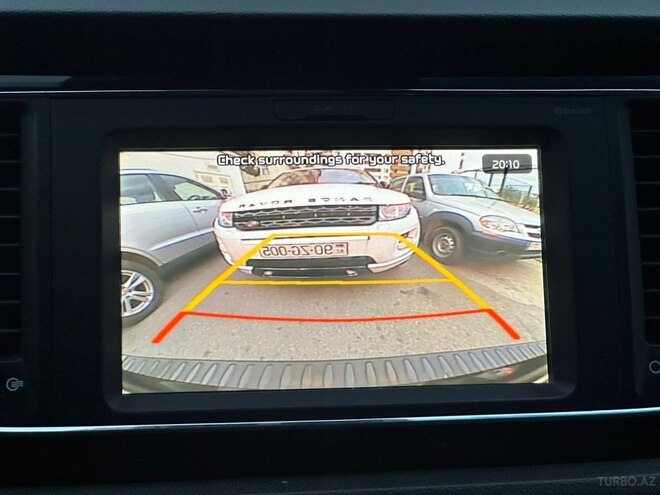 Kia Carnival-10