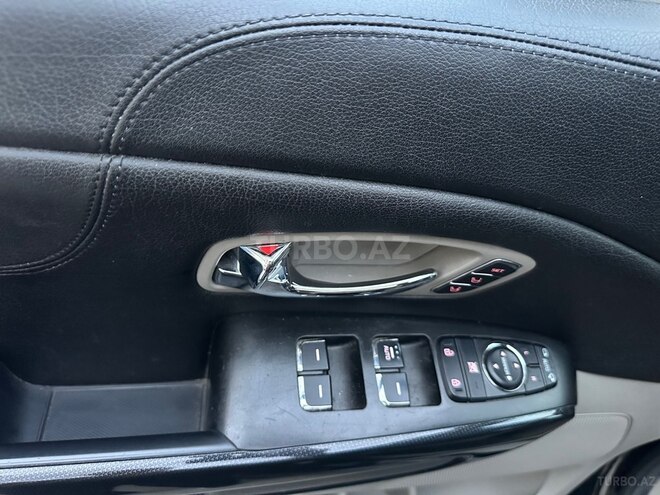 Kia Carnival-16